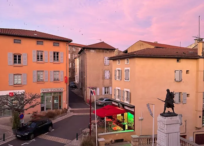 Cosy - 72m2 - Hyper Centre - Equipe Holiday home Langeac